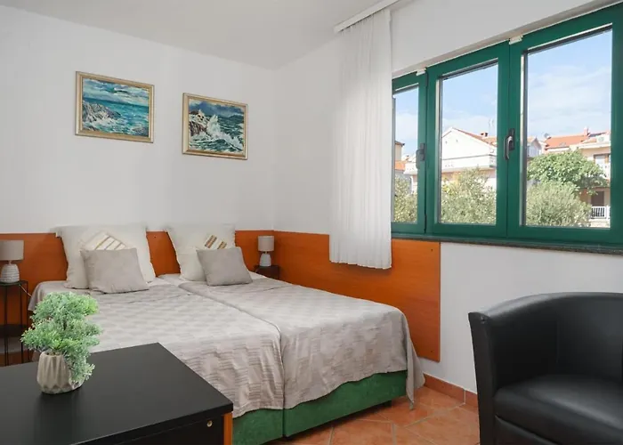 Stunning Apartment In Vodice