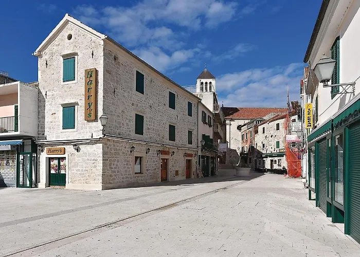 Stunning Apartment In Vodice Appartement *